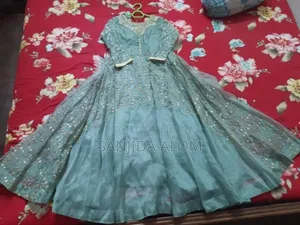 নারীদের পোশাক