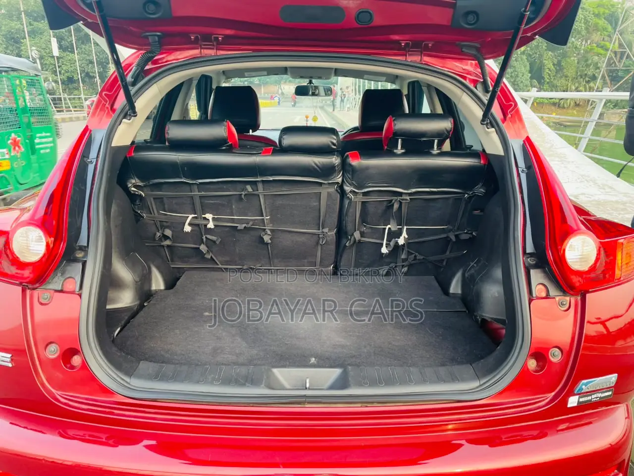 Nissan Juke 2011 Maroon
