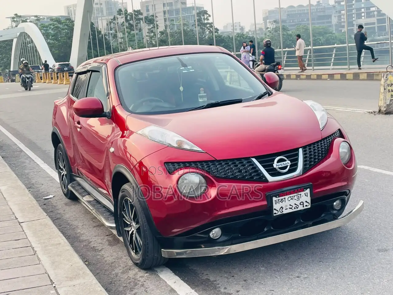 Nissan Juke 2011 Maroon