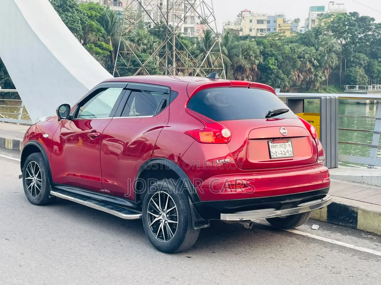 Nissan Juke 2011 Maroon