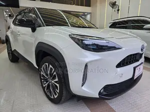 Toyota Yaris Cross 1.5 Hybrid FWD 2021 Pearl