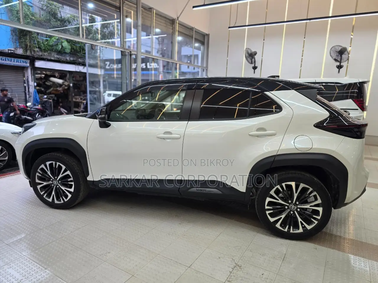 Toyota Yaris Cross 1.5 Hybrid FWD 2021 Pearl