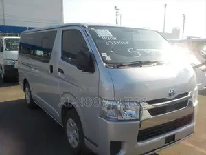 Toyota HiAce 2021 Silver