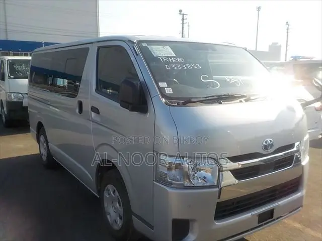 Toyota HiAce 2021 Silver