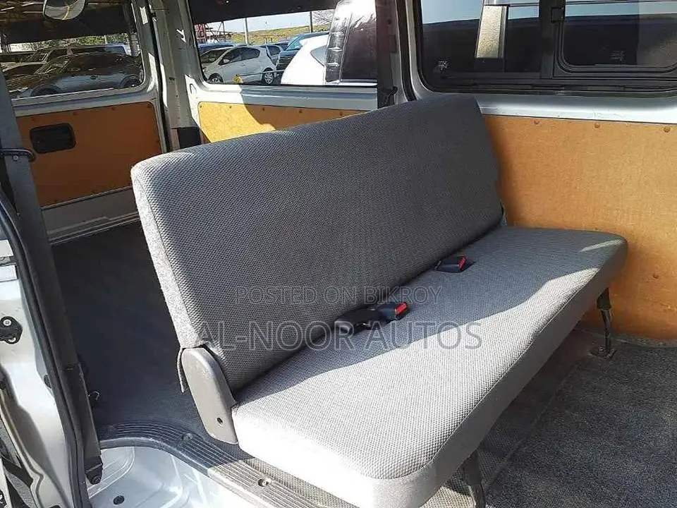 Toyota HiAce 2021 Silver