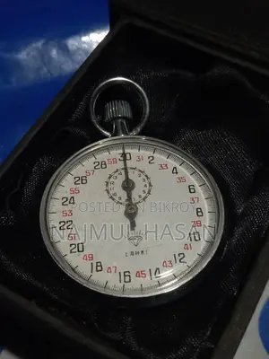 Vintage "Diamond" Brand Stopwatch.It Is A13-Jewel Manual Wind-Up Watch