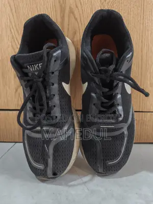 Nike Zoom Sneaker
