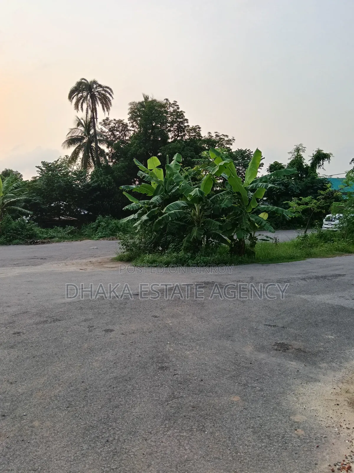 Block-N, 10+10=20 Katha South Facing Plot Sale