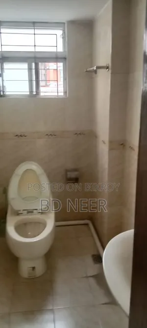 1600 Square Feet Office for Rent in Banani