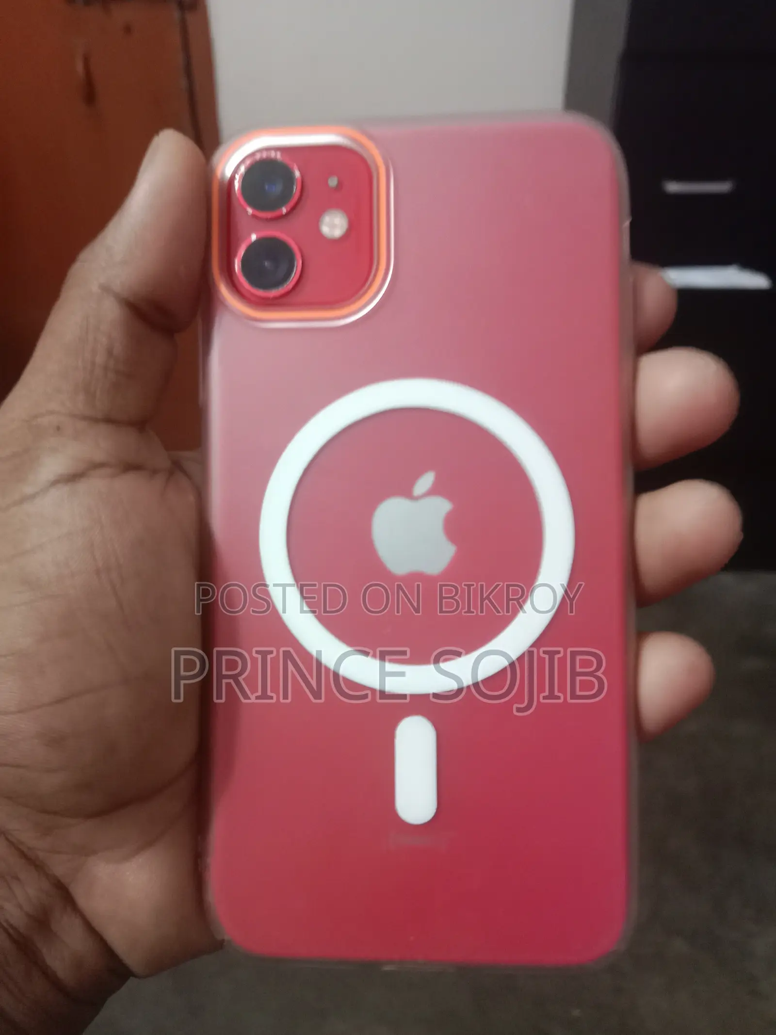 অ্যাপল আইফোন ১১ ৬৪ জিবি রেড