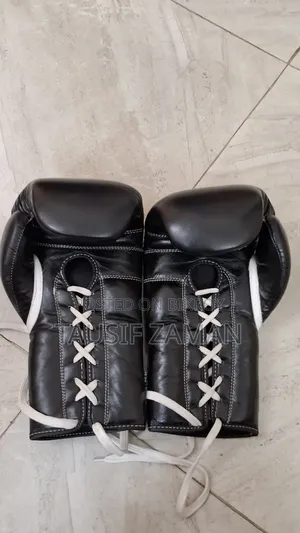 Winning 14oz Professional Boxing Gloves