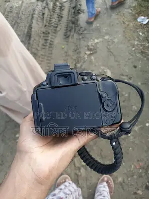 নিকন ডি৫৩০০ ক্যামেরা বিক্রি হবে