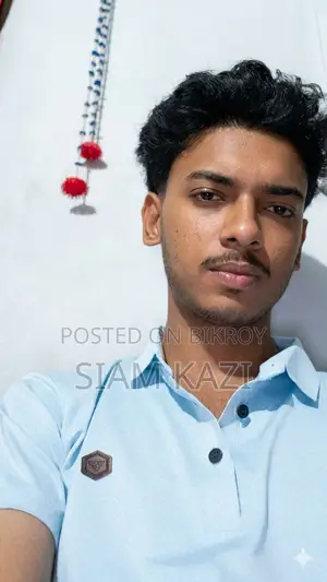 ঢাকায় শপিংমলে স্টাফ লাগবে আমি জব করতে চাই