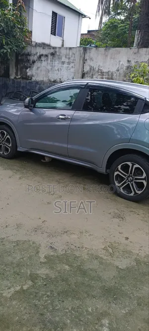 হোন্ডা ভেজেল ২০১৫ গ্রে