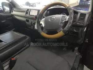 Toyota HiAce 2022 Black