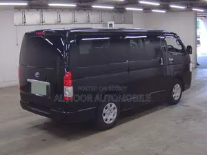 Toyota HiAce 2022 Black