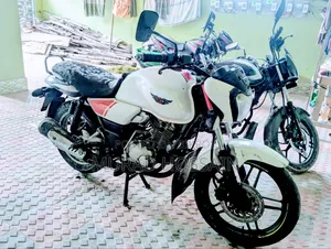 Bajaj V15 2018 White