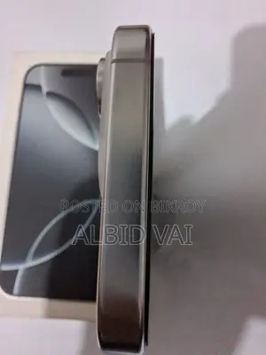 অ্যাপল আইফোন ১৬ প্রো ১২৮ জিবি হোয়াইট