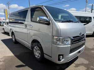 Toyota HiAce 2020 Silver