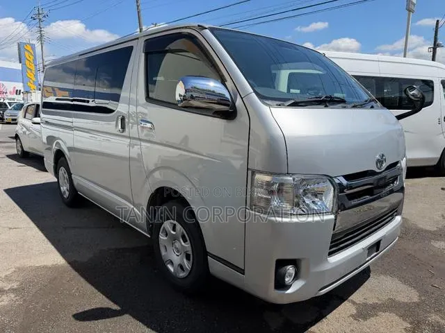 Toyota HiAce 2020 Silver