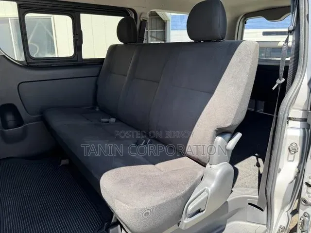 Toyota HiAce 2020 Silver
