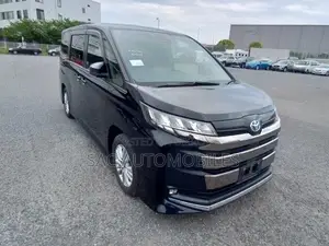 Toyota Noah 2022 Black