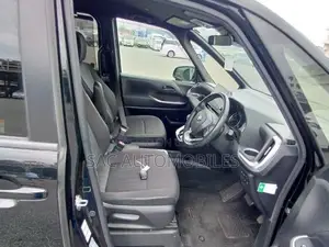 Toyota Noah 2022 Black