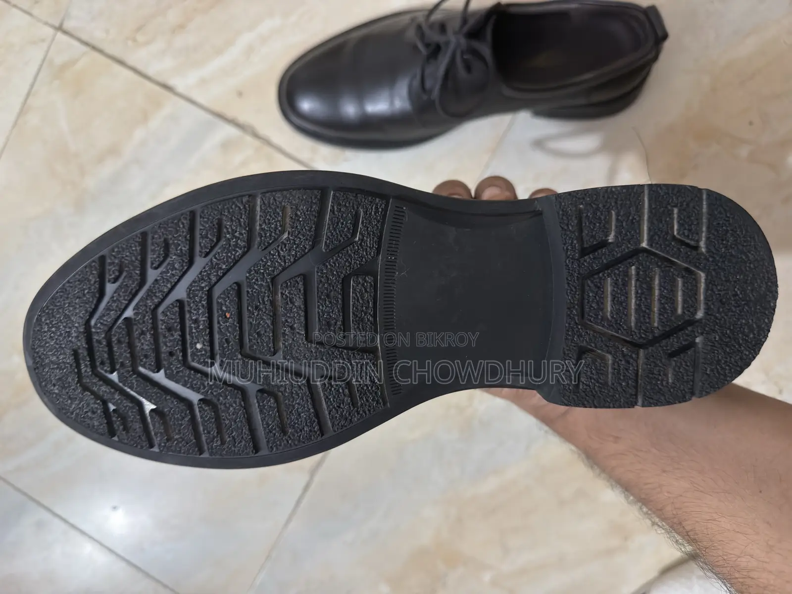 আমদানিকৃত ব্রোগ জুতা