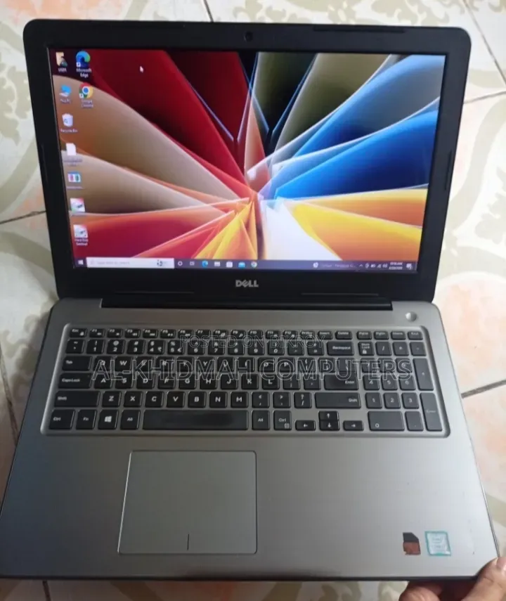 Laptop Dell Inspiron 15 5567 8GB Intel Core I7 SSD 256GB