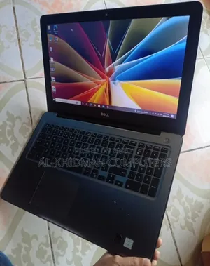 Laptop Dell Inspiron 15 5567 8GB Intel Core I7 SSD 256GB