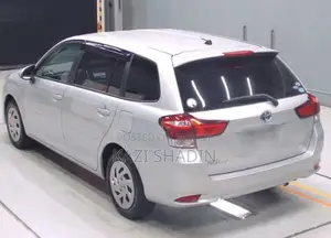 Toyota Corolla Fielder 1.5 Hybrid FWD 2019 Silver