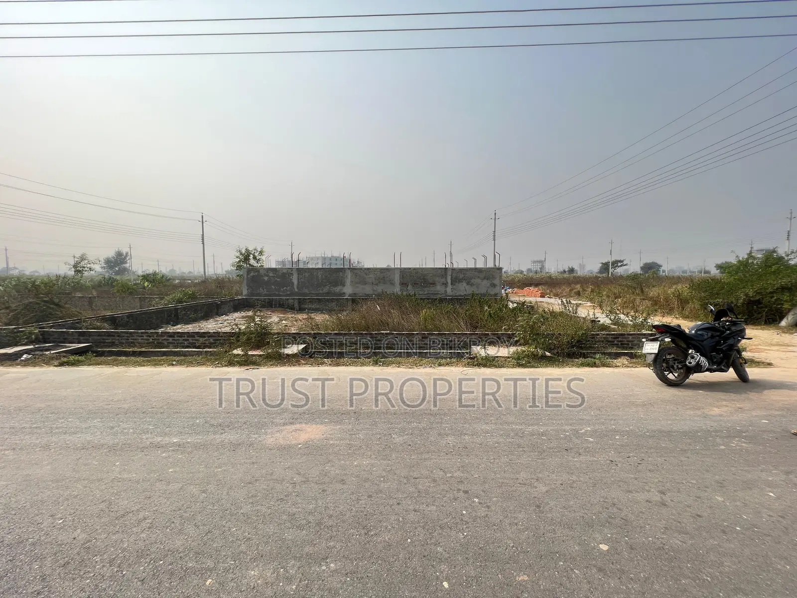 এন ব্লকে দক্ষিণমুখী এবং কর্নার প্লট
