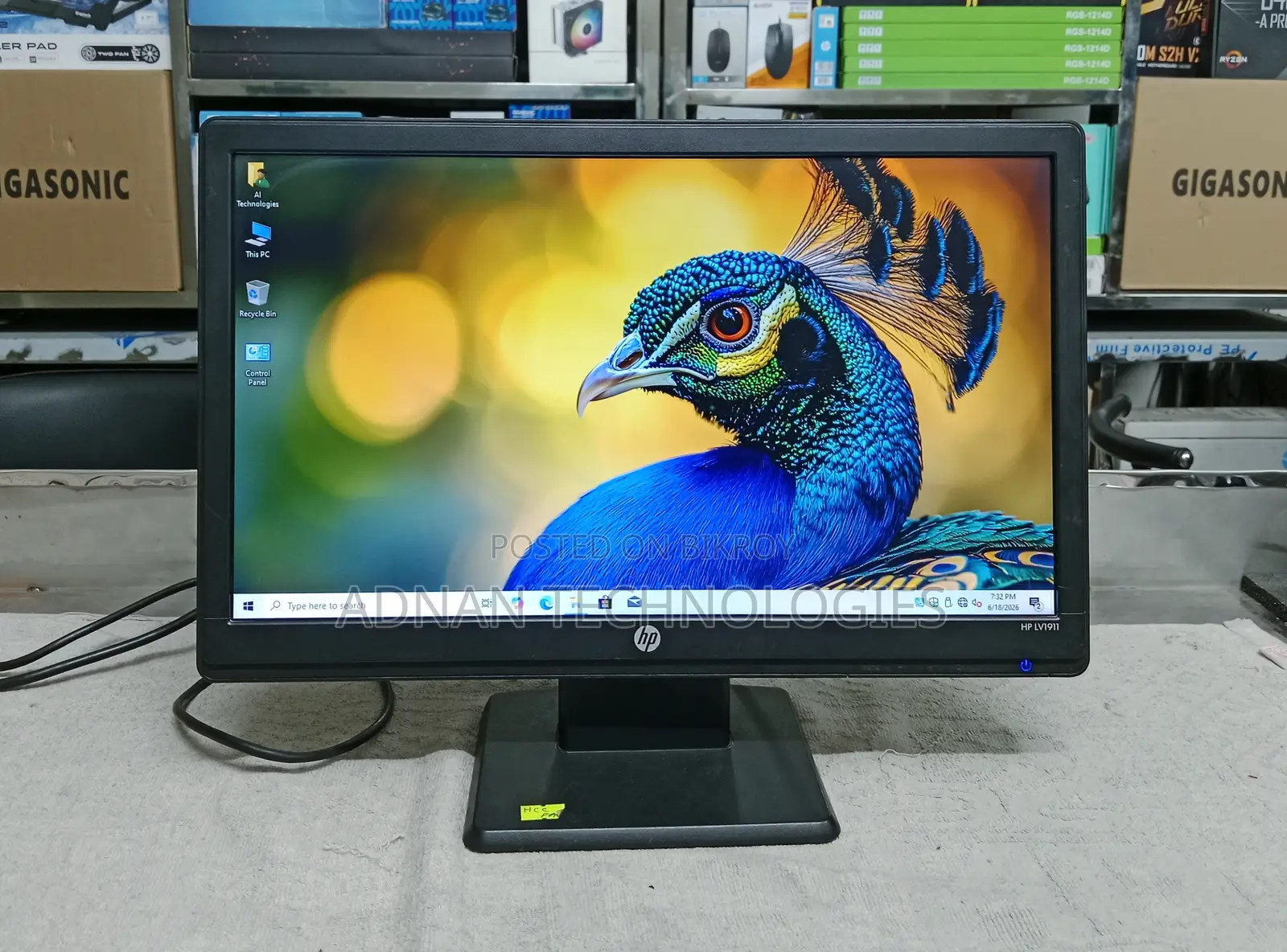 Hp 19" Wide Screen LED Monitor - Model: LV1911