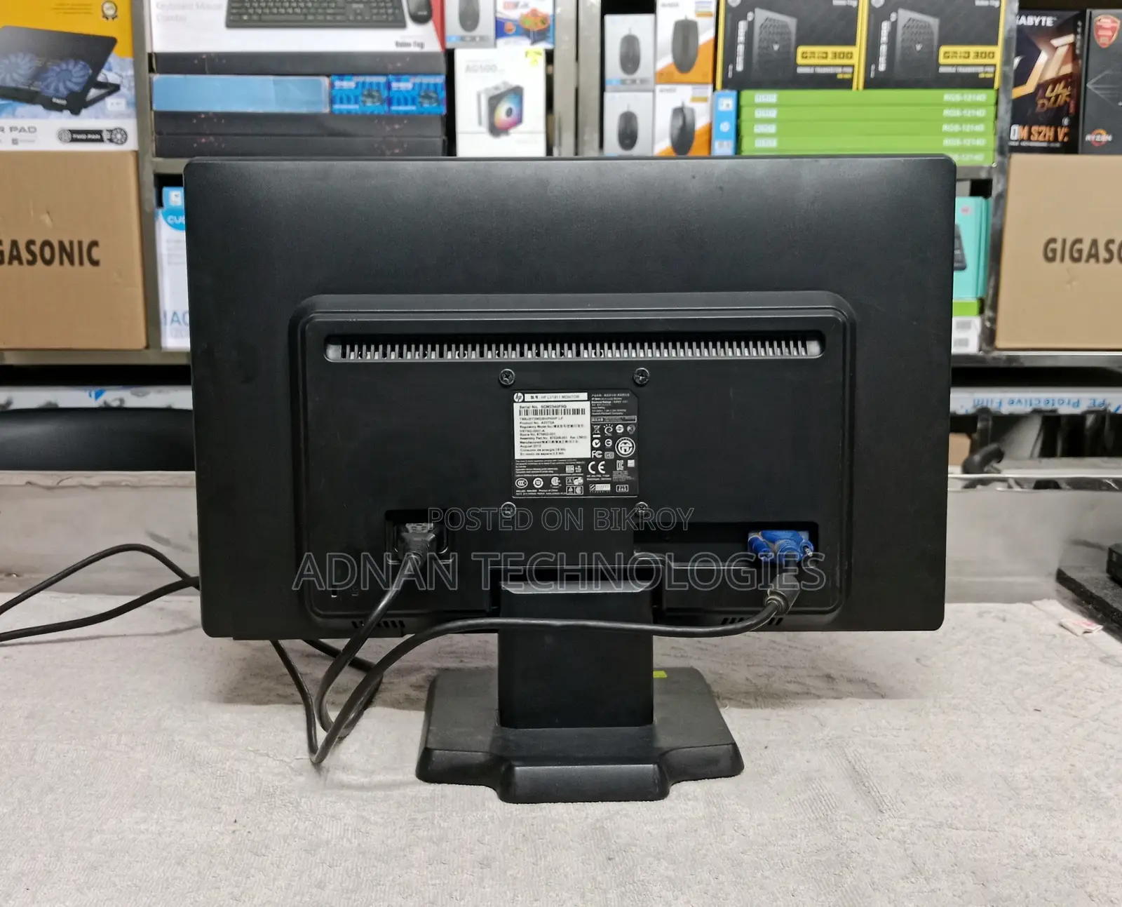 Hp 19" Wide Screen LED Monitor - Model: LV1911