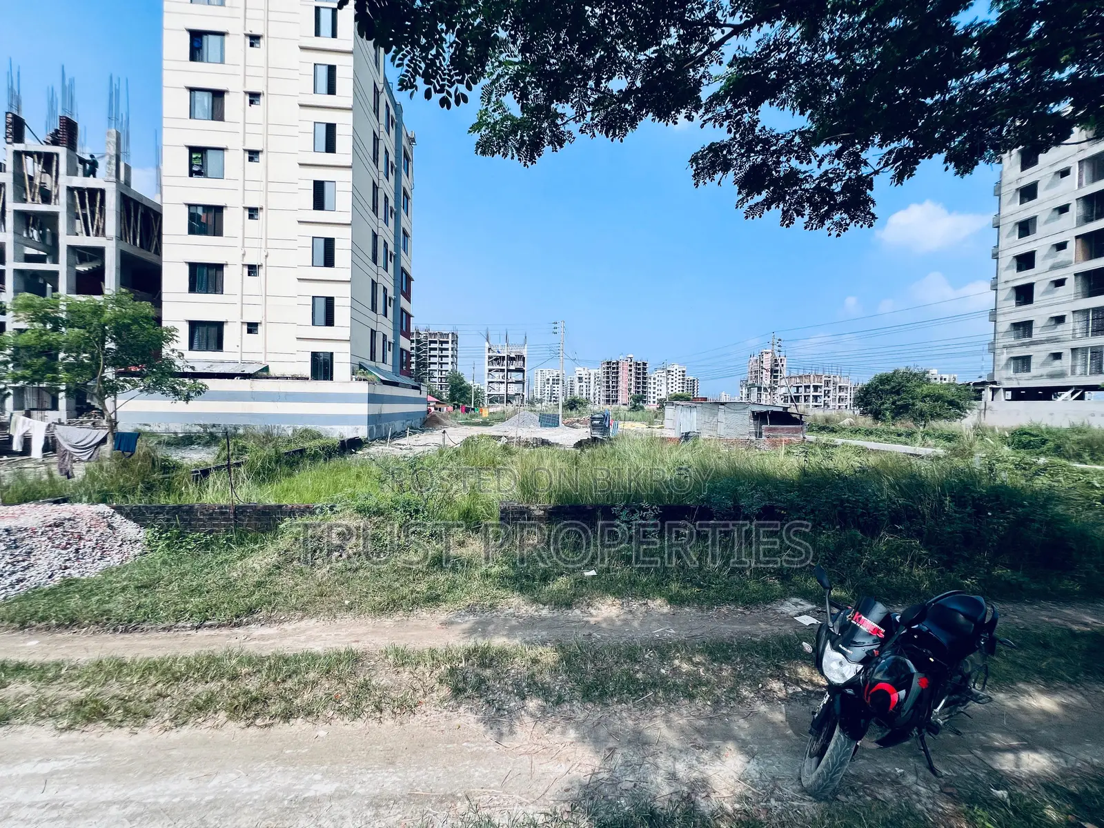 রেডি ফর লিভিং অ্যাট এম ব্লক