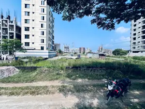 রেডি ফর লিভিং অ্যাট এম ব্লক