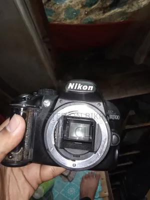 Nikon D3100 for Parts