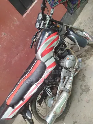 TVS Apache RTR 160 2V ABS 2025 Black