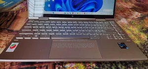 Laptop HP Envy X360 16GB Intel Core I7 SSD 1T