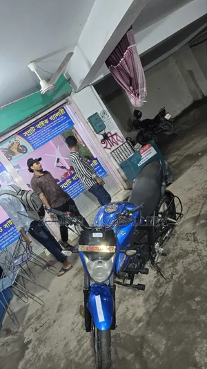 সুজুকি জিক্সার মনোটোন ২০১৮ ব্লু