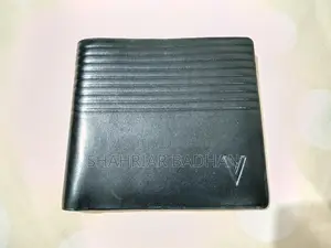 অ্যাপেক্স ভেনচুরিনি প্রিমিয়াম মেনস ওয়ালেট