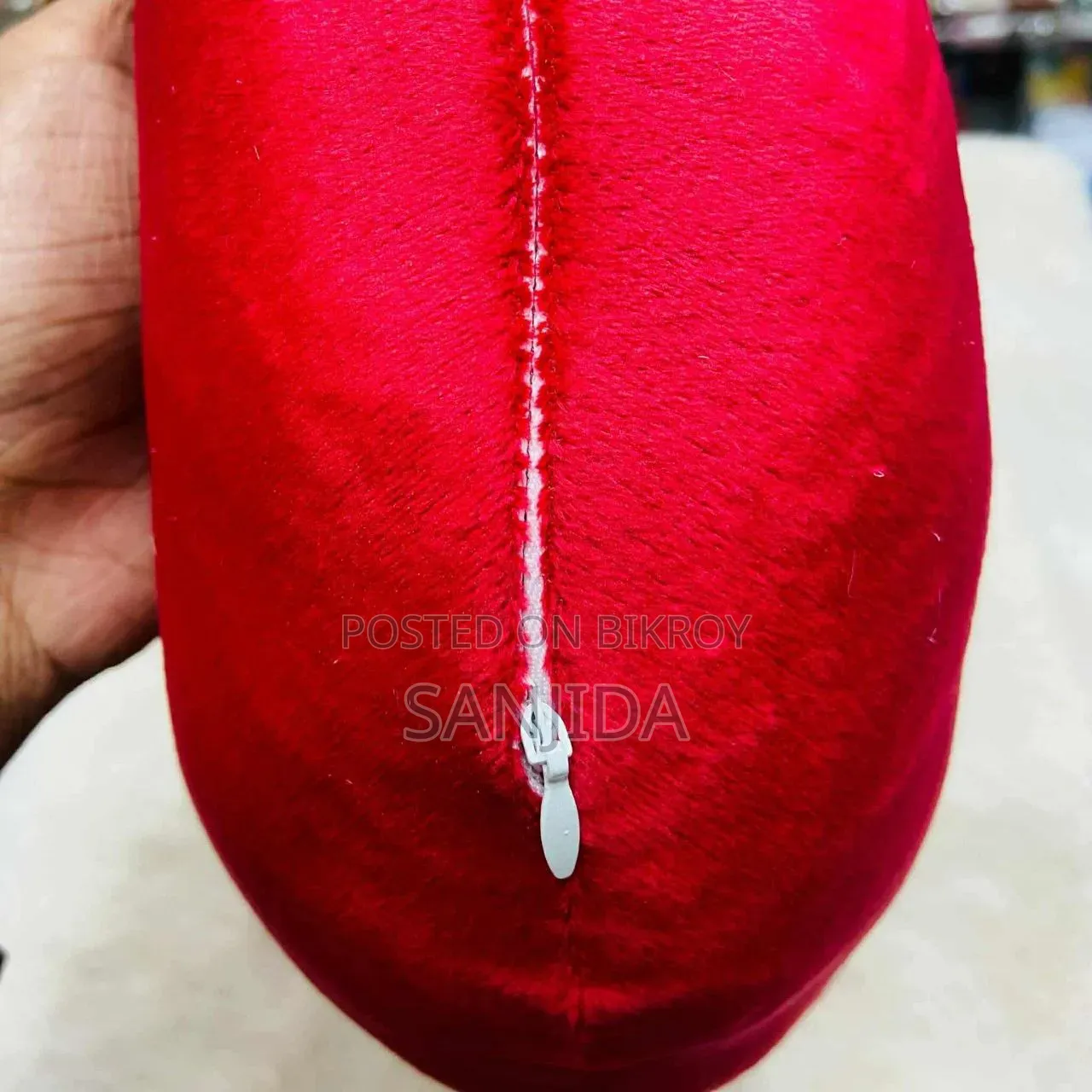 Softcare Zippered Neck Pillow - ঘাড়ের আরাম + ট্রাভেল এসেনশিয়াল
