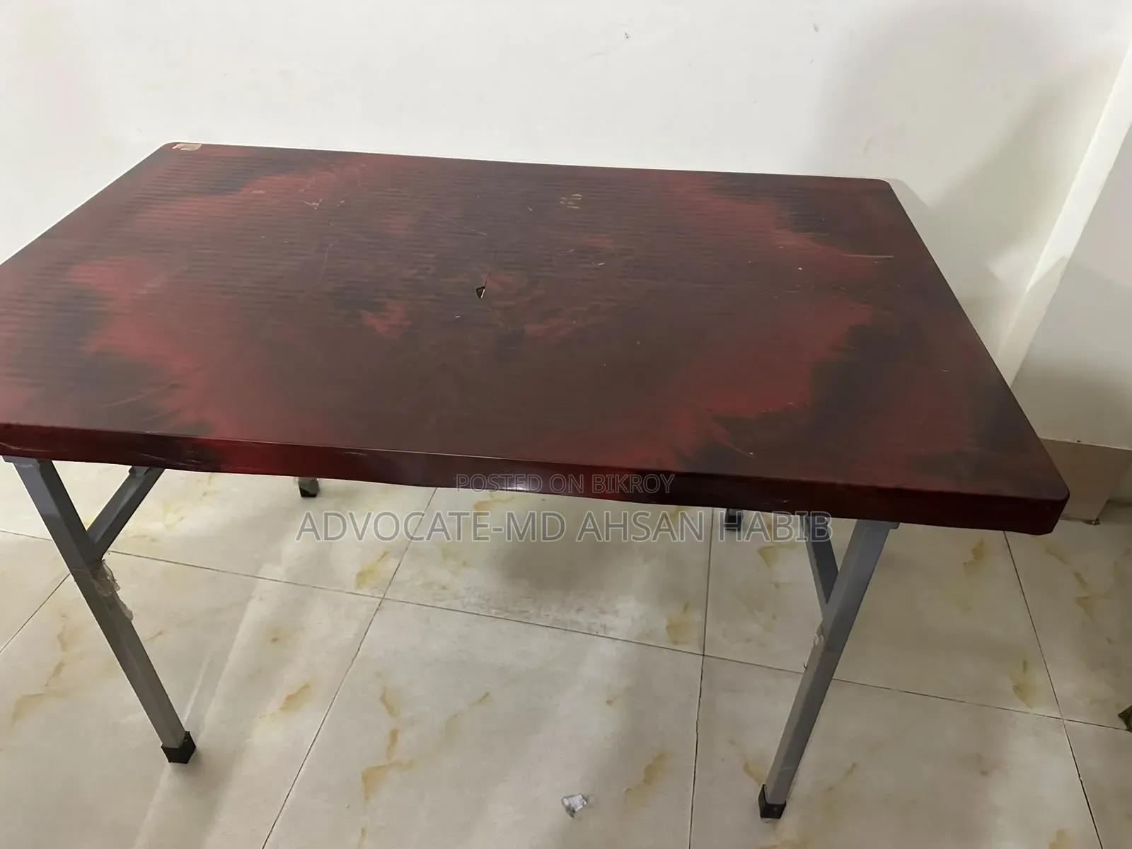Tanin Plastic Table