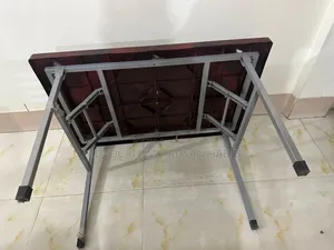 Tanin Plastic Table