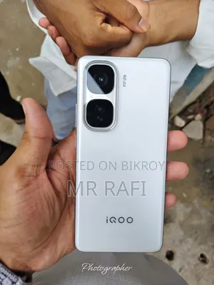 iQOO 256 GB White