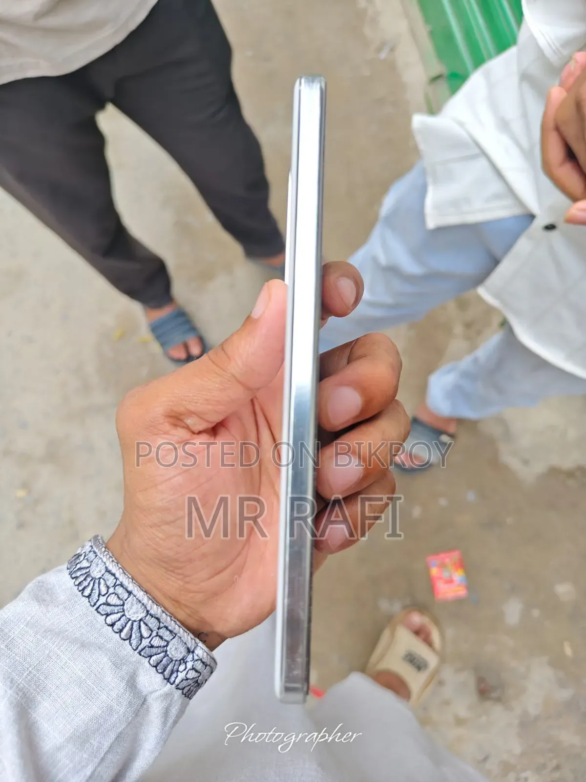 iQOO 256 GB White