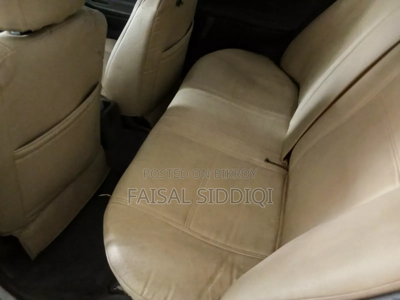 মিতসুবিশি ল্যান্সার ২০০০ সাদা