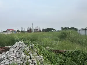 ব্লক-এন,৫-কাঠা,দক্ষিণ-মুখি, আর্জেন্ট বিক্রি হবে,বসুন্ধরা আ/এ