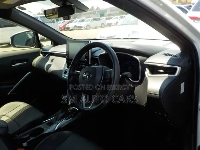 Toyota Corolla Cross 1.8 Hybrid FWD 2022 White