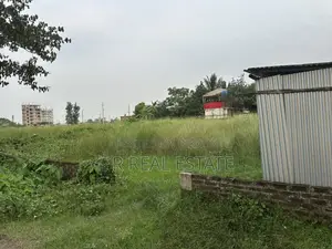Block-N, 10 Katha, South-facing, Near Sports Complex, Bashundhara R/A